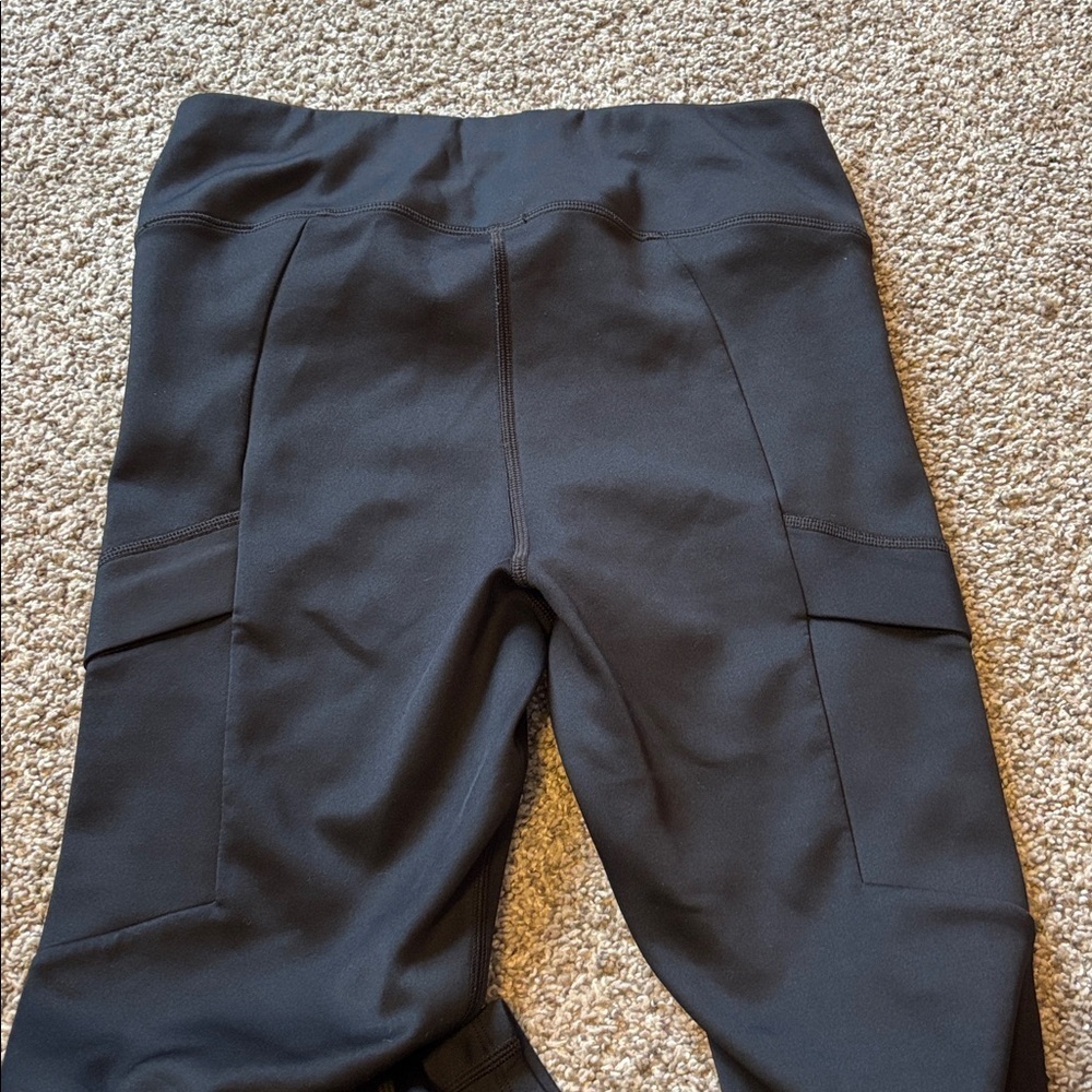 Under Armor Leggings - Picture 7 of 7